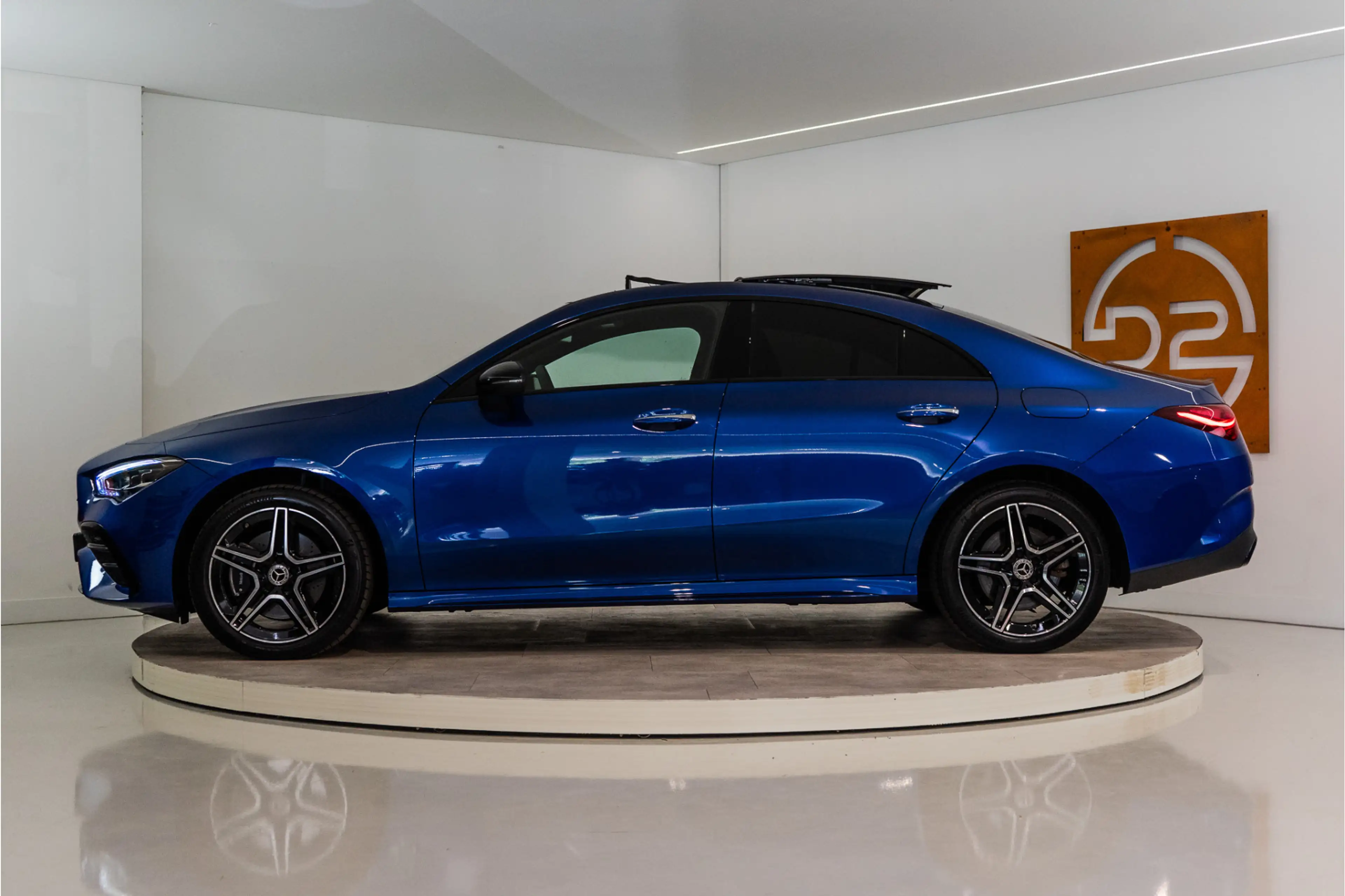 Mercedes-Benz CLA 250 e Premium+ AMG 218PK | Pano | Sfeer | Trekhaak | B — photo 2