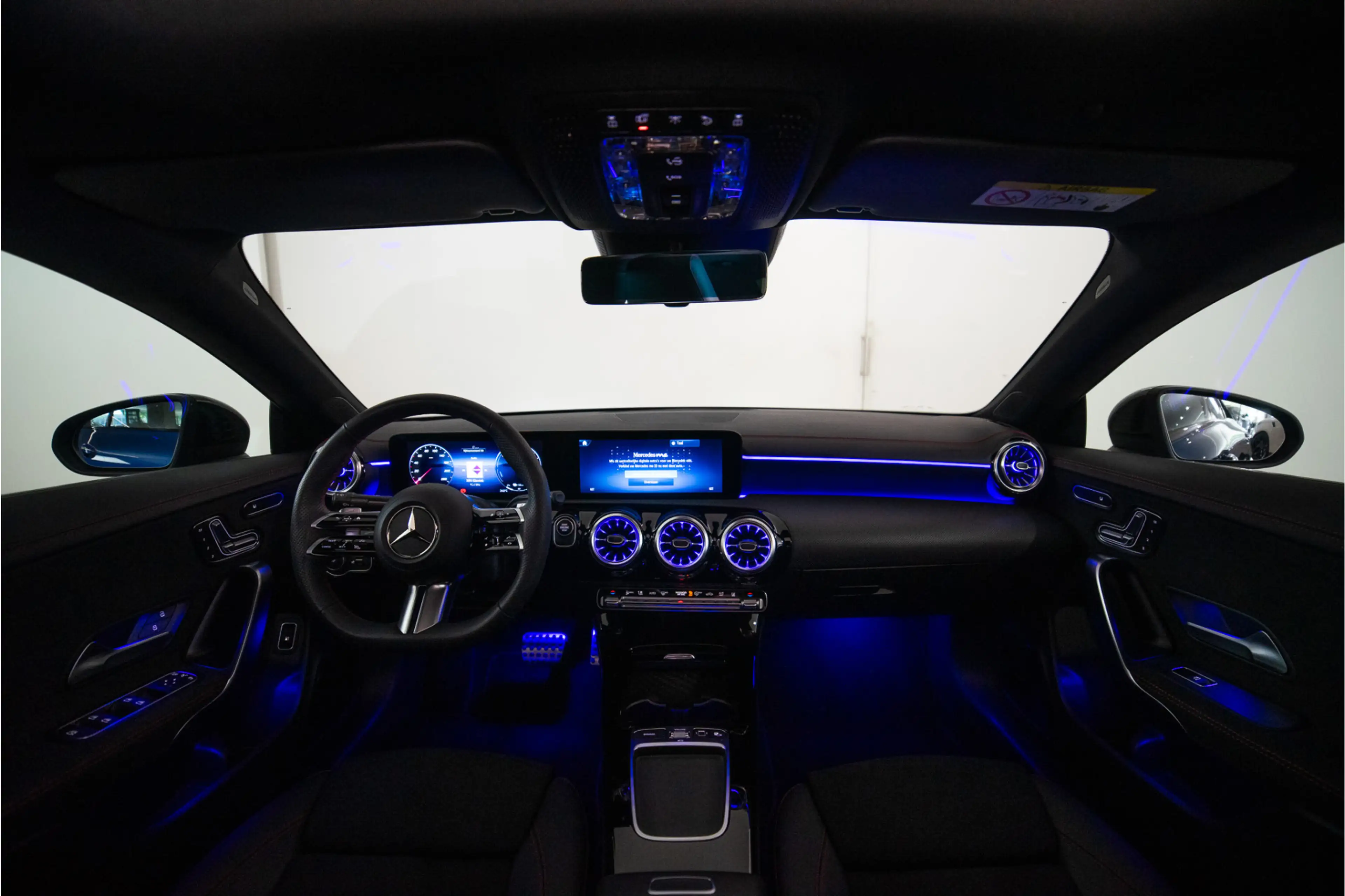 Mercedes-Benz CLA 250 e Premium+ AMG 218PK | Pano | Sfeer | Trekhaak | B — photo 27