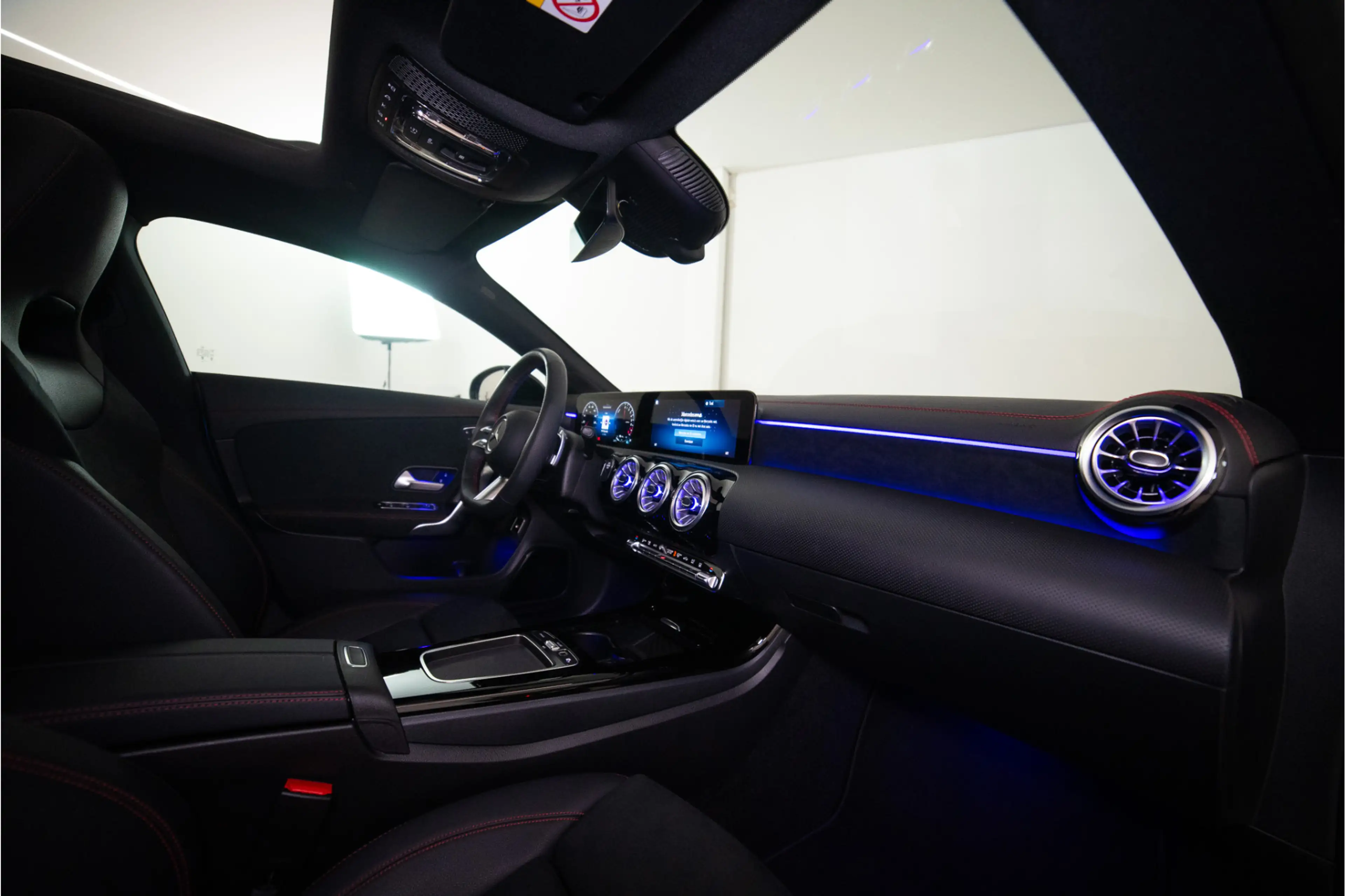 Mercedes-Benz CLA 250 e Premium+ AMG 218PK | Pano | Sfeer | Trekhaak | B — photo 28