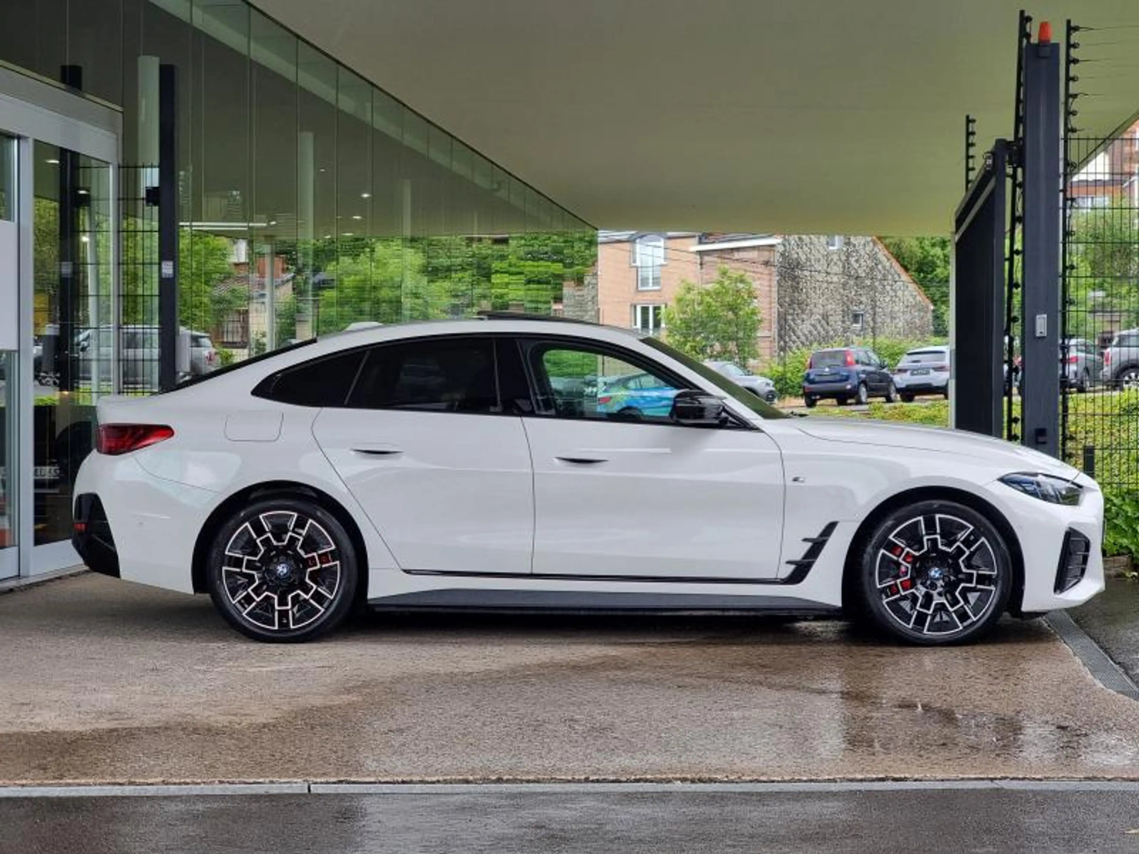 BMW i4 M50 Gran Coupé — photo 3