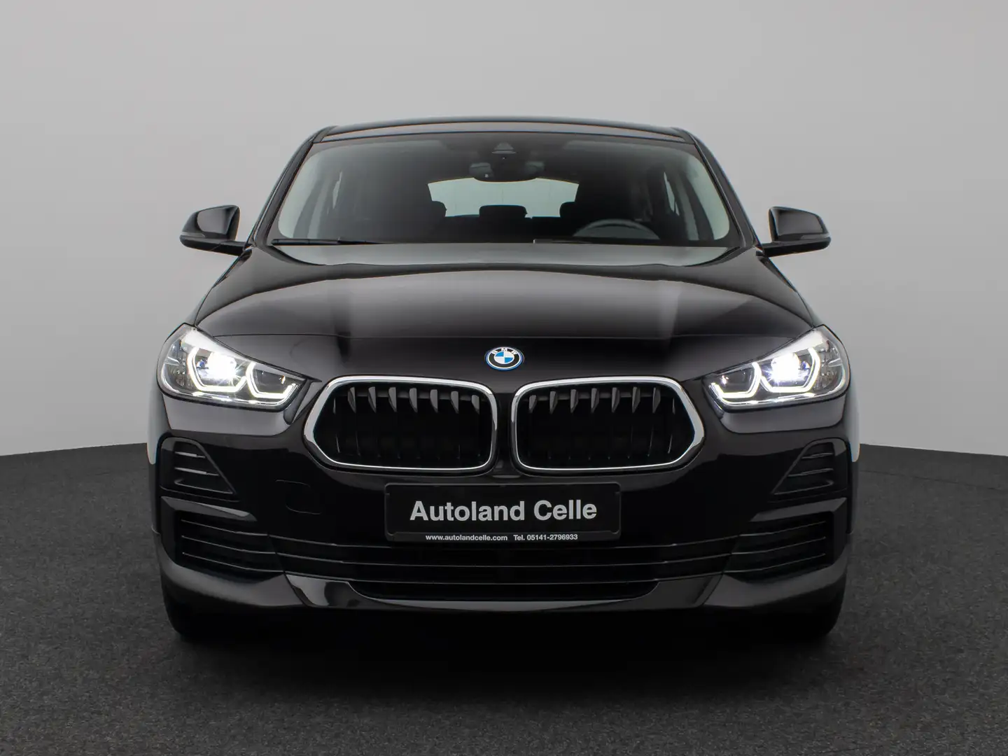 BMW X2 xD25e Kamera DAB Navi LED Geschwindigkeitsreg Schwarz - 2