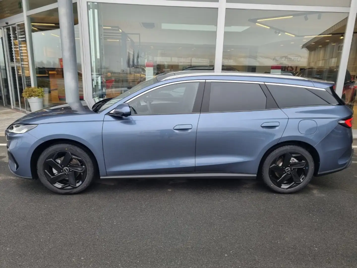 BYD Seal 6 DM-i Touring Comfort Blau - 2