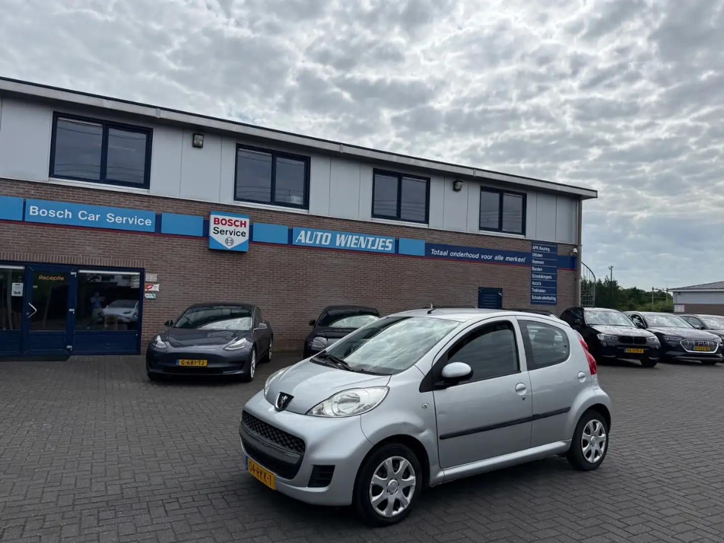 Peugeot 107 1.0-12v | XS 5-Drs | Airco Gris - 2
