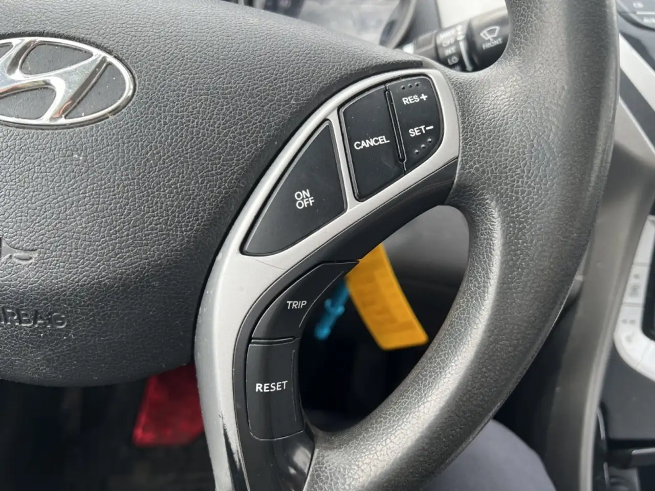 Hyundai ELANTRA снимка Hyundai ELANTRA