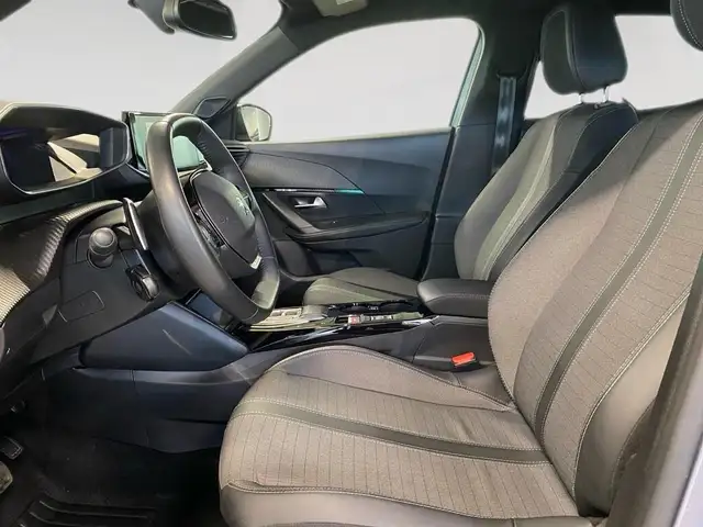 Peugeot 2008 view 7