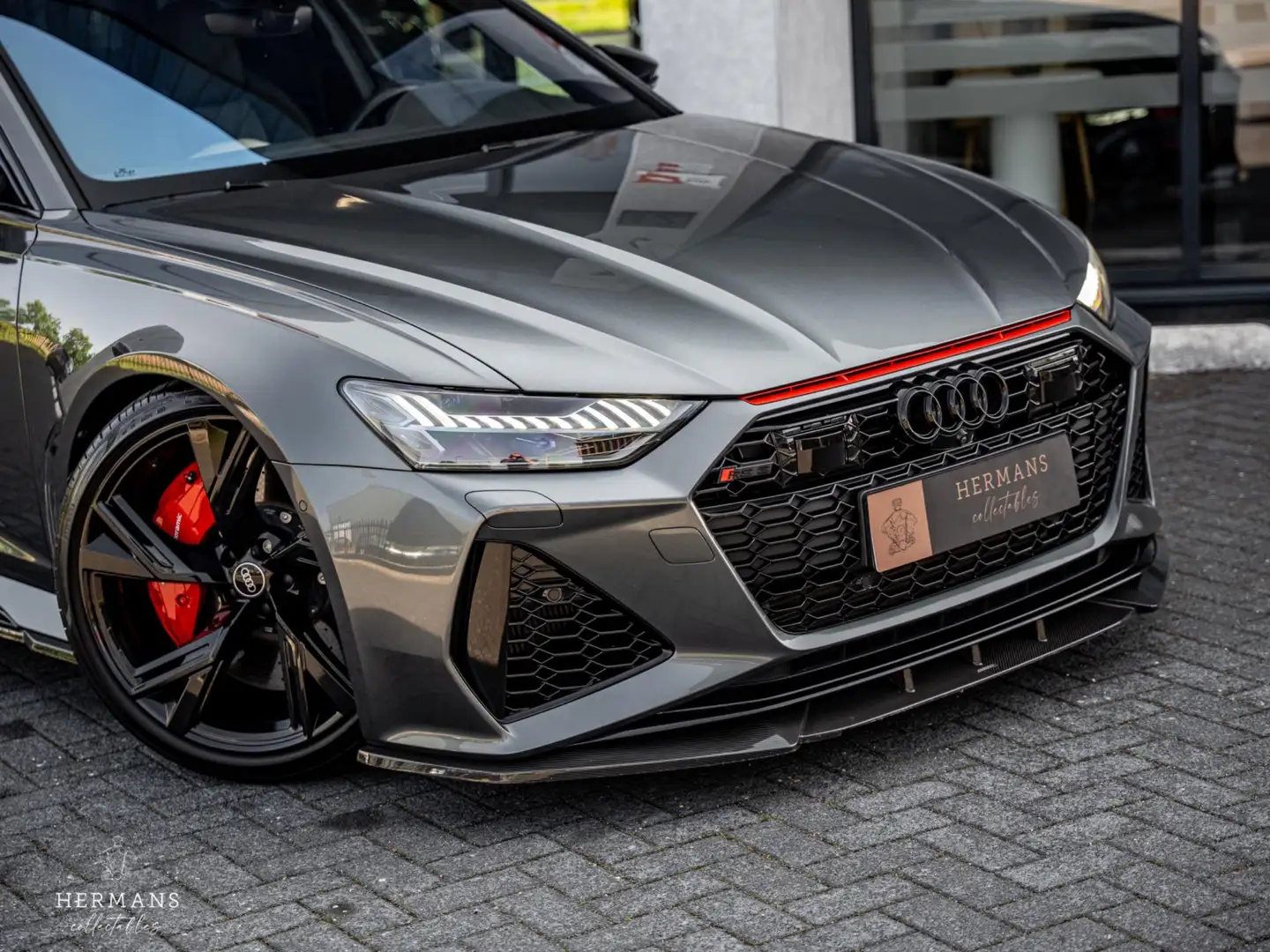Audi RS6 Avant 4.0 quattro / Urban / Pano / Akrapovic / Cer Grey - 2