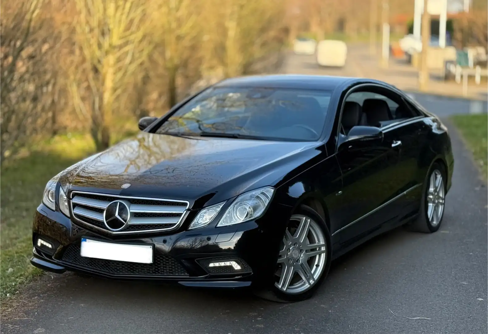 Mercedes-Benz E 250 COUPE CDI BE Avantgarde *Pack AMG*BOITE AUTO* Noir - 1