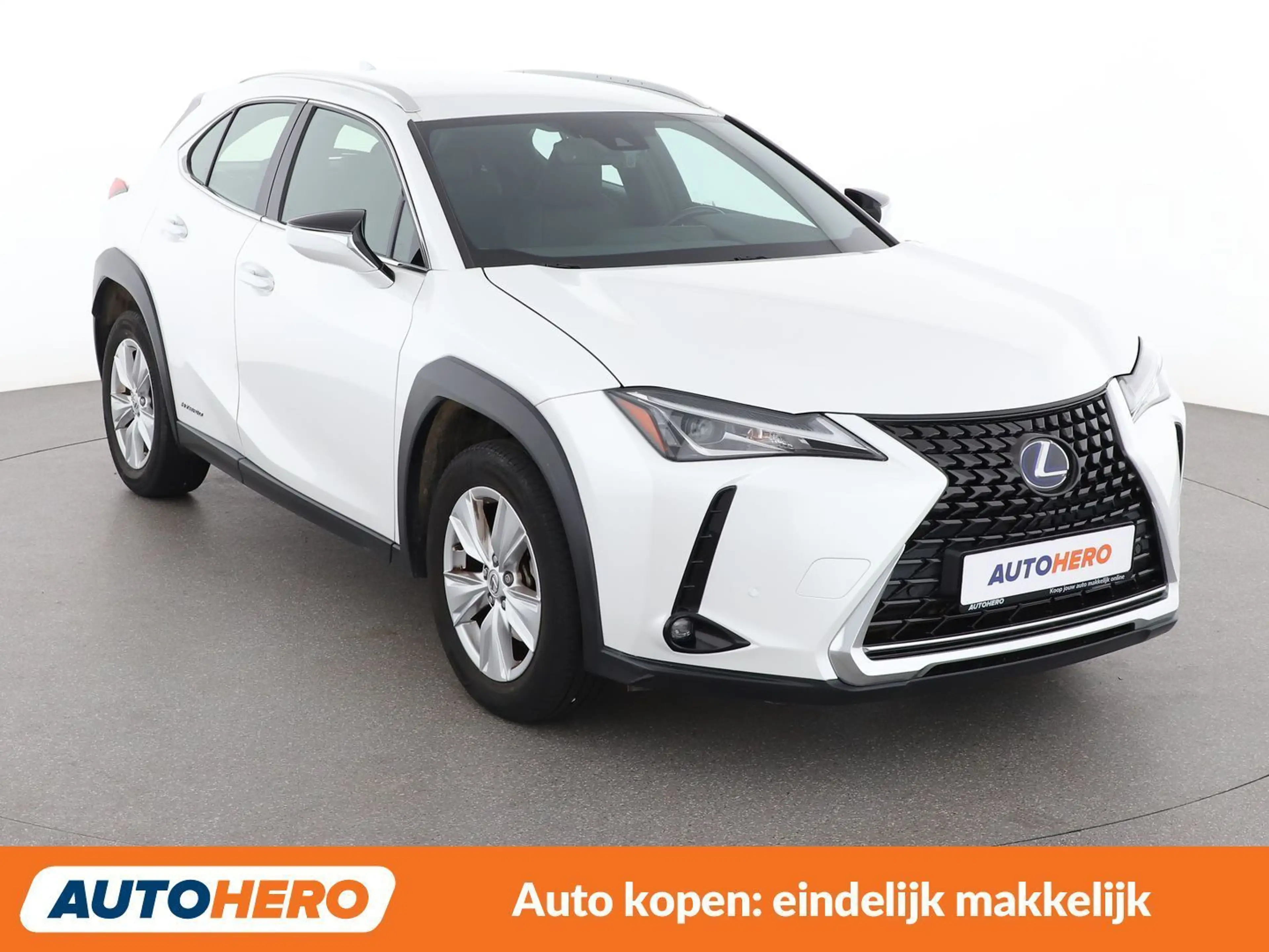 Lexus UX 250h UX 250h Pack Confort Business — photo 8