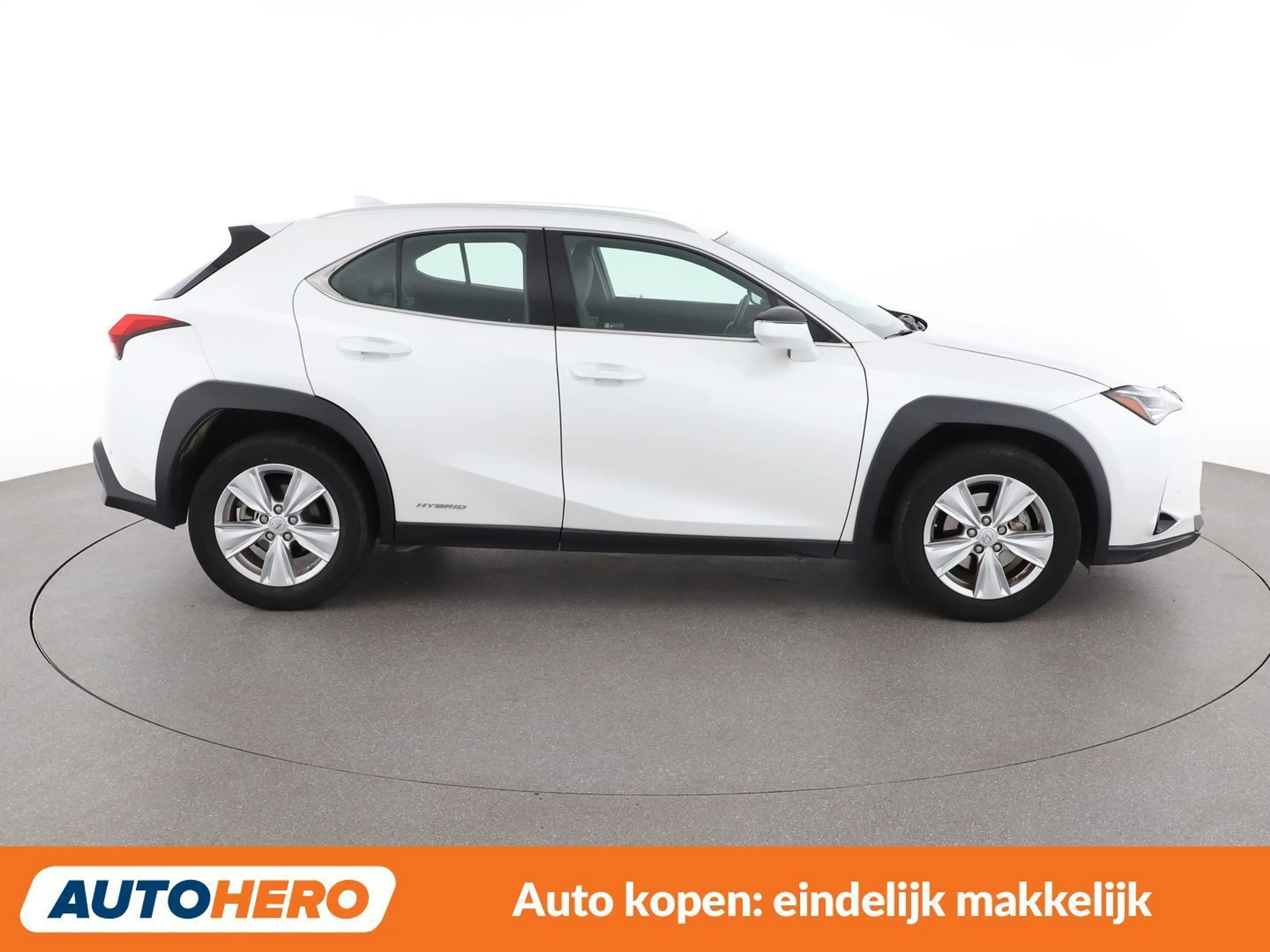 Lexus UX 250h UX 250h Pack Confort Business — photo 7