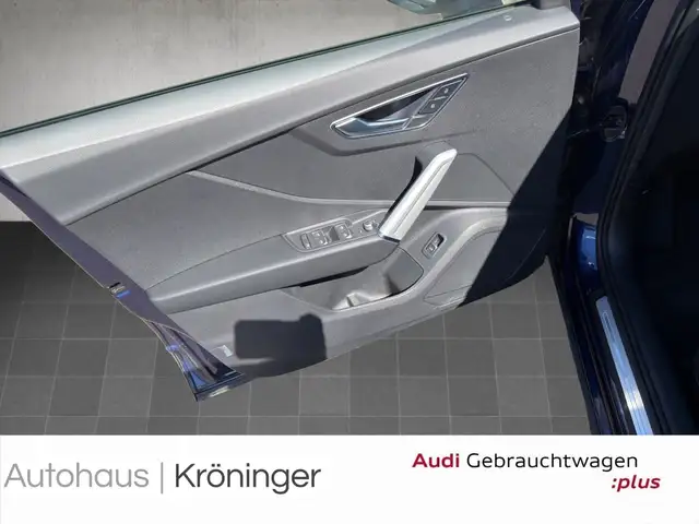 Audi Q2 view 8