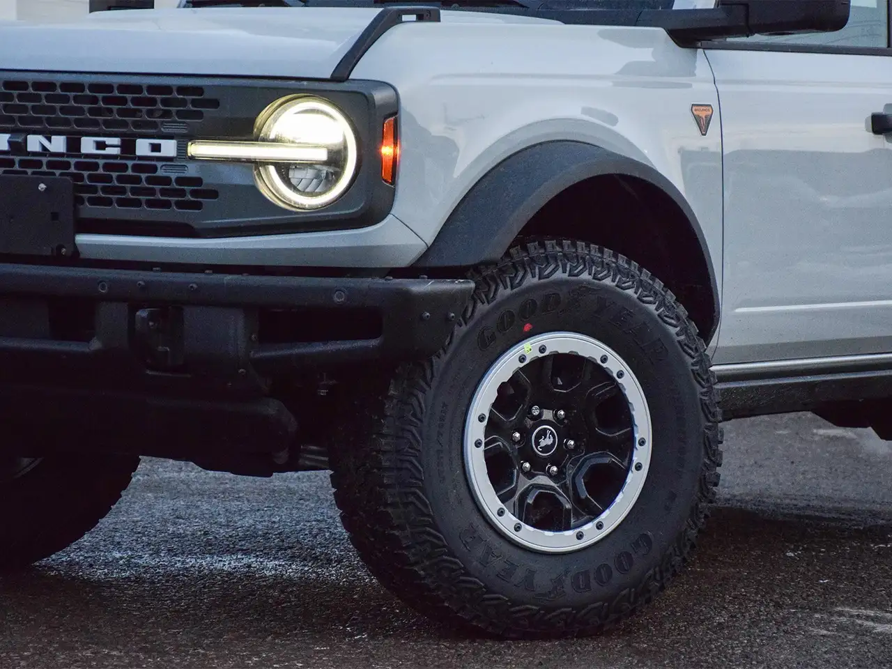 Ford Bronco снимка Ford Bronco