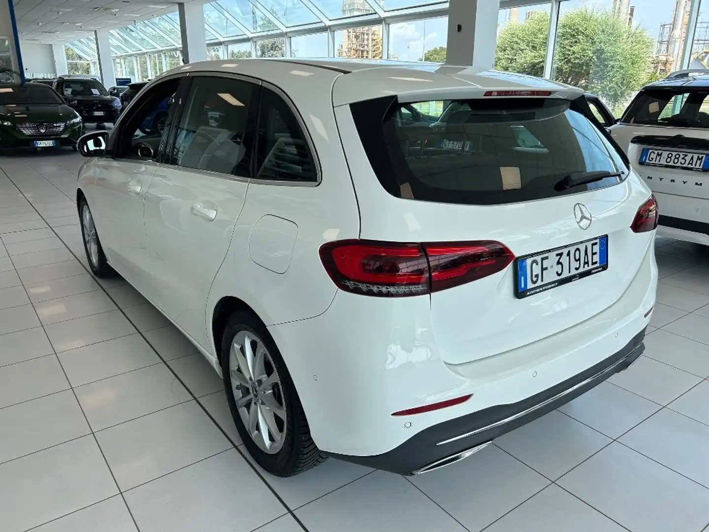 Mercedes-Benz B 180 d Automatic Sport Neopatentati Bianco - 2