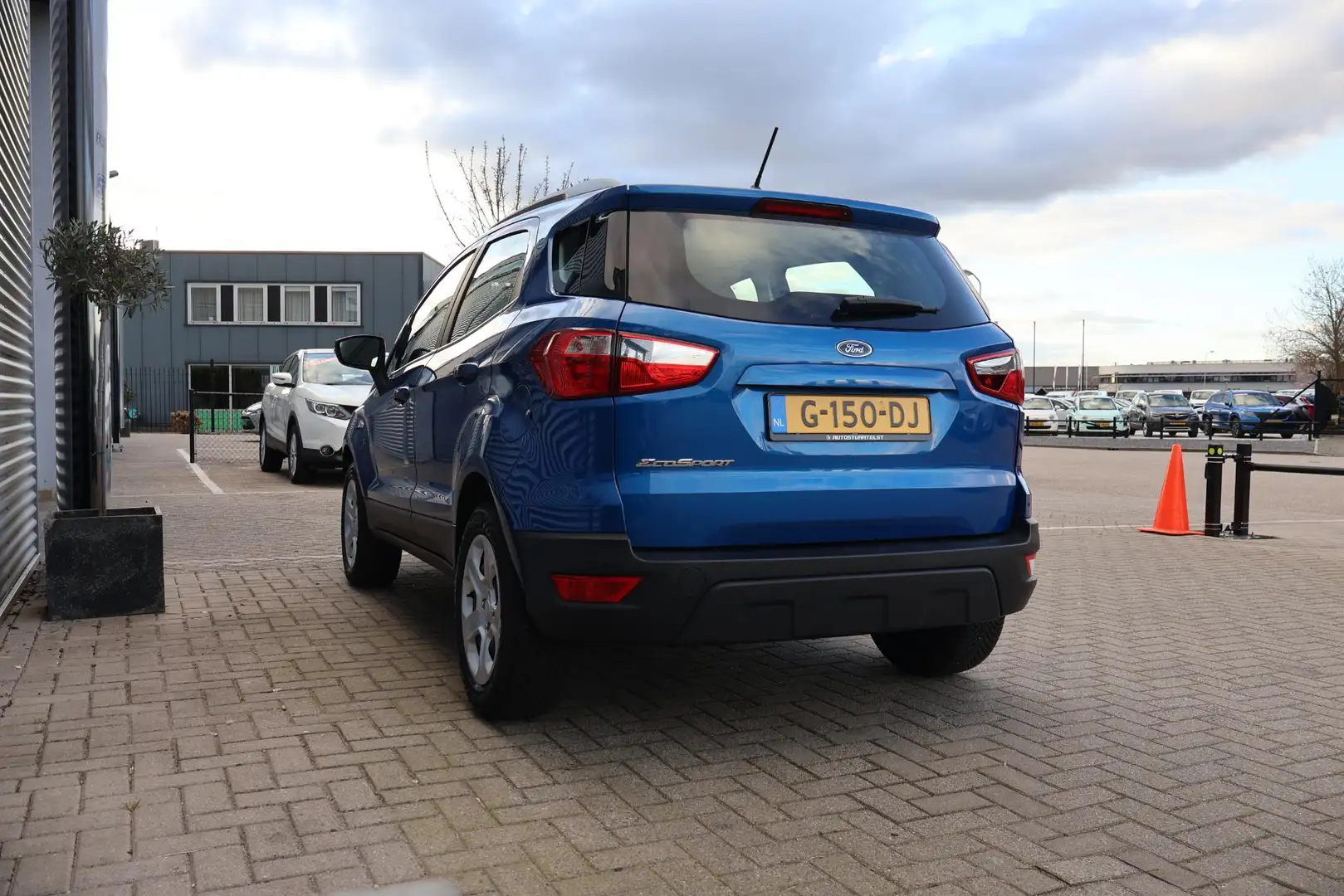 Ford EcoSport 1.0 EcoBoost Trend Ultimate 1e Eigenraar | Dealer Bleu - 2