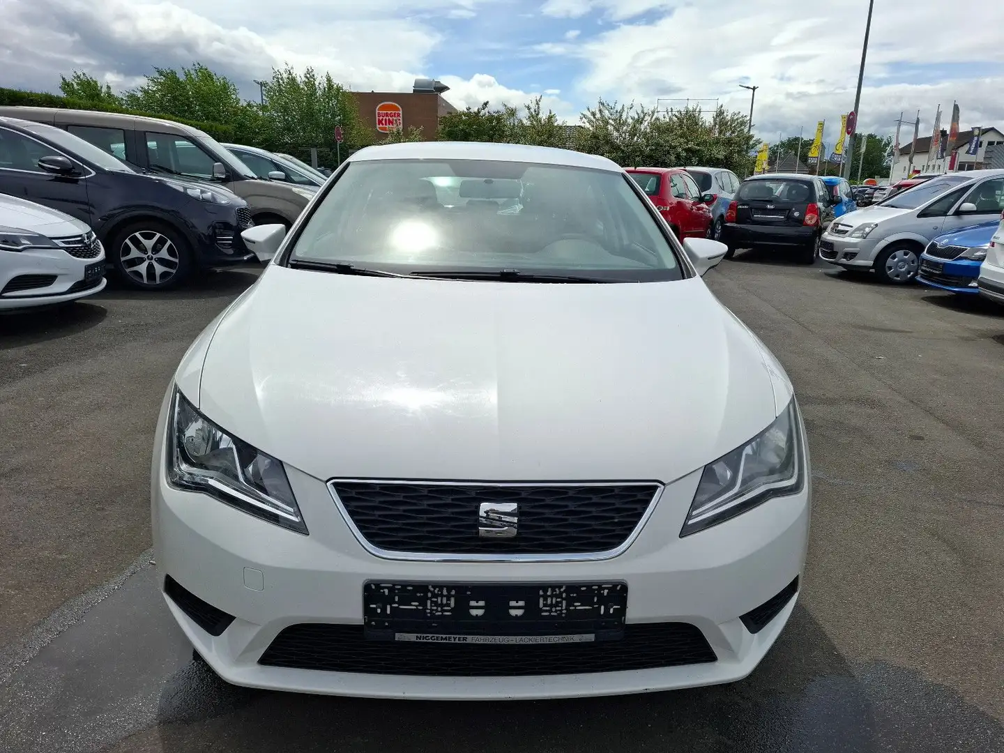 SEAT Leon Reference Weiß - 2