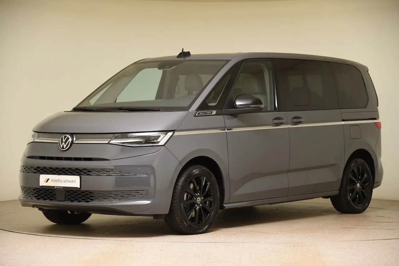Volkswagen T7 Multivan Style Standhzg 7 Sitze Pano ACC H&K