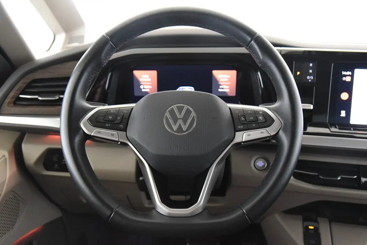 Volkswagen T7 Multivan Style Standhzg 7 Sitze Pano ACC H&K 10