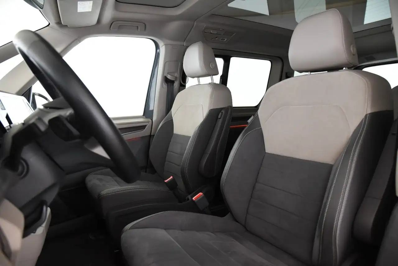 Volkswagen T7 Multivan Style Standhzg 7 Sitze Pano ACC H&K 5