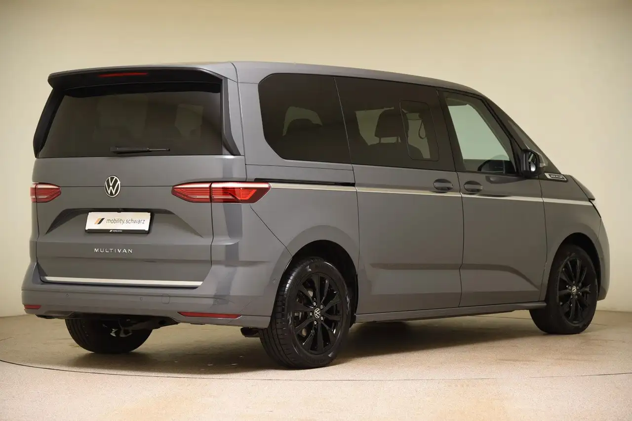 Volkswagen T7 Multivan Style Standhzg 7 Sitze Pano ACC H&K 3