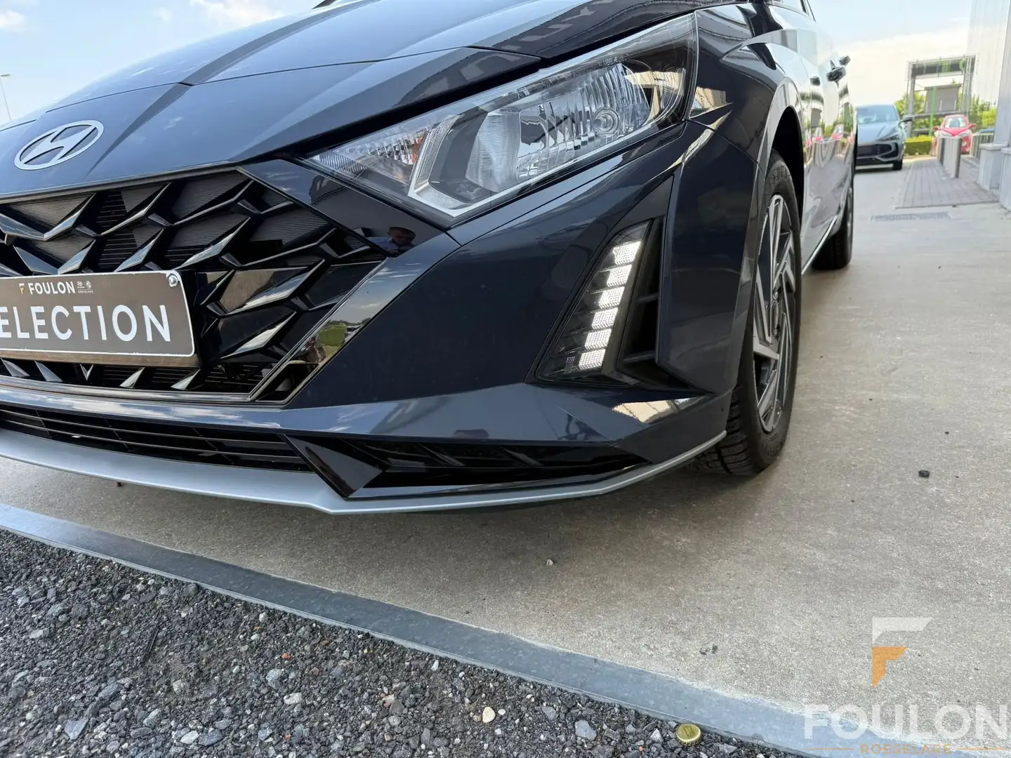 Hyundai i20 1.0 T-GDI SPECIAL EDITION AUTOMAAT Gris - 2