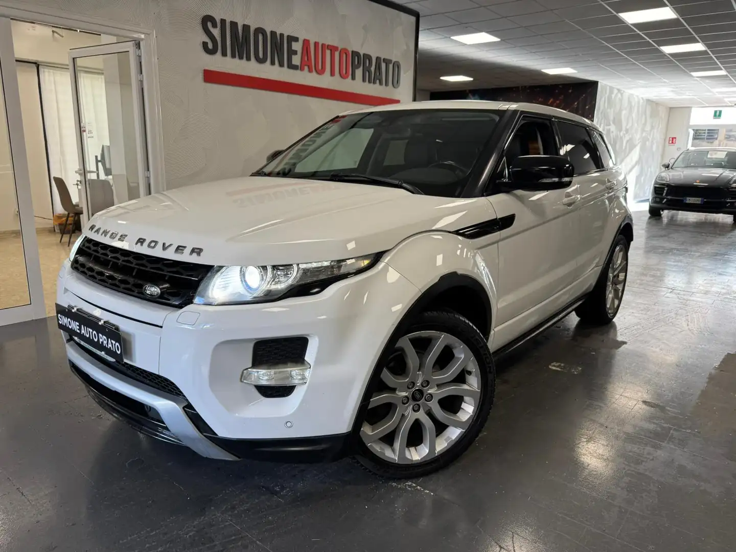 Land Rover Range Rover Evoque Range Rover Evoque 2011 5p 2.2 td4 Prestige 150cv Weiß - 2