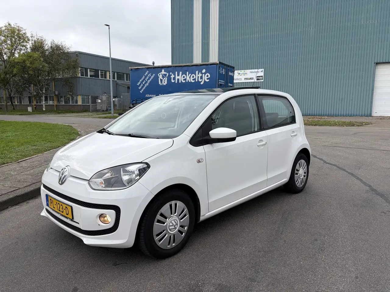 Volkswagen up!