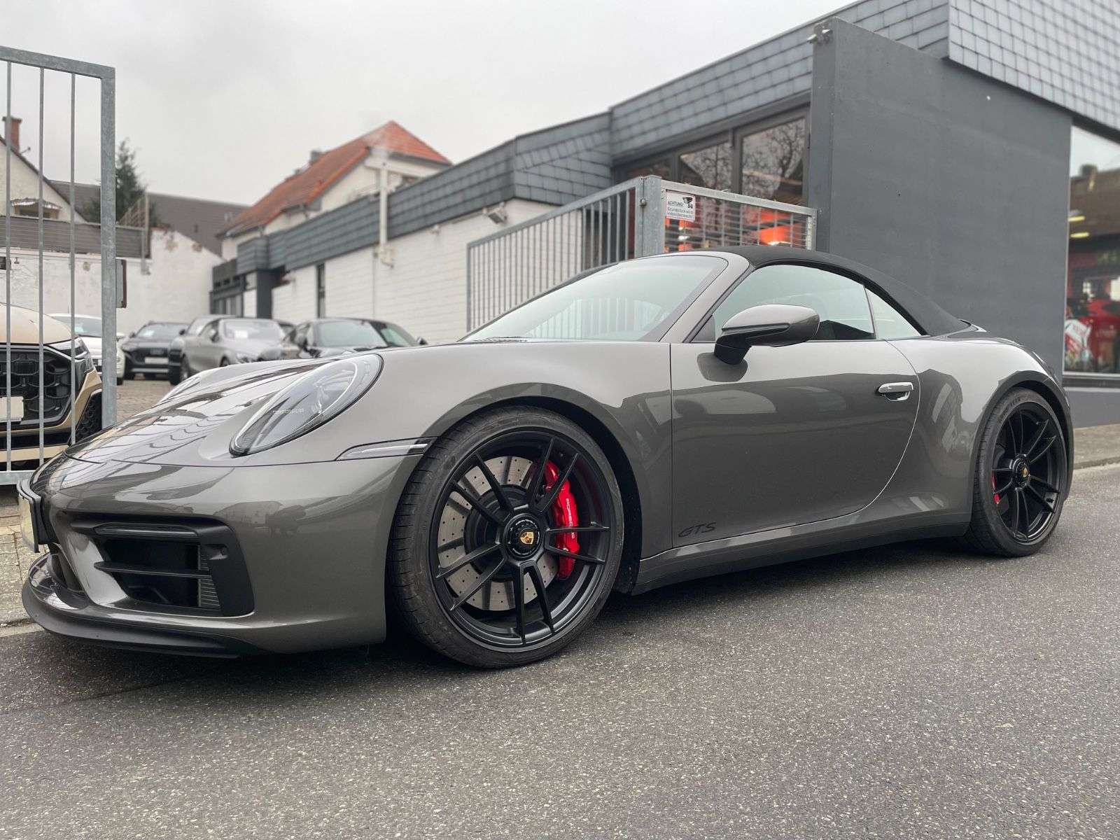 Second hand Porsche 911 