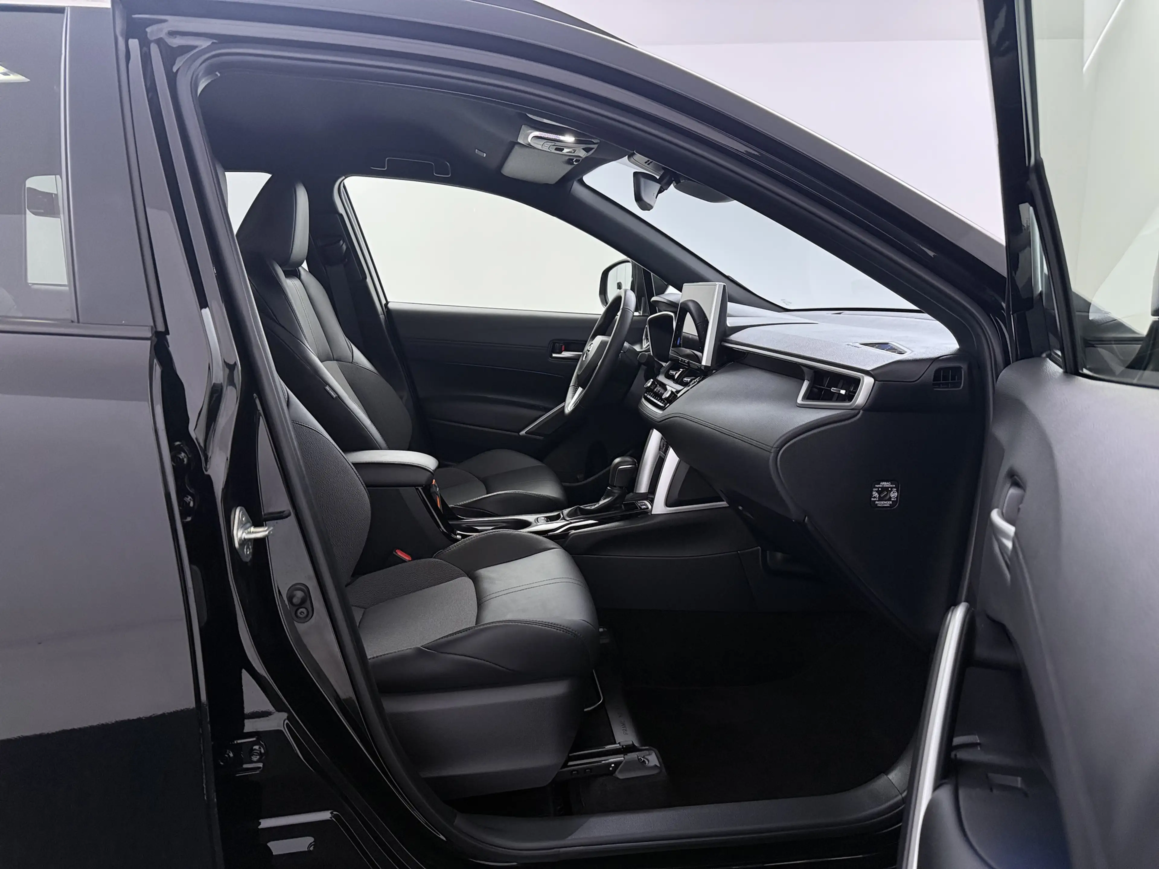 Toyota Corolla Cross Hybrid 200 Style | Navigatie | PDC | — photo 8
