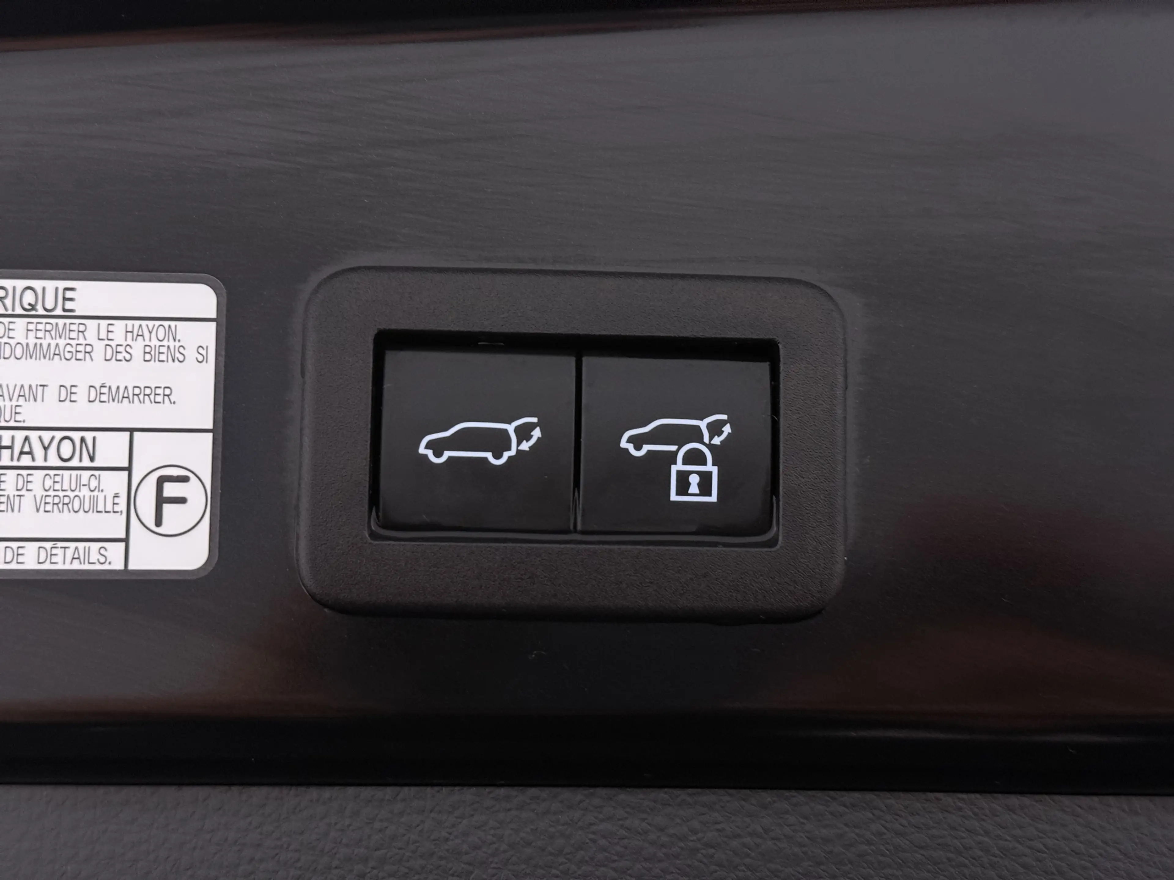 Toyota Corolla Cross Hybrid 200 Style | Navigatie | PDC | — photo 12