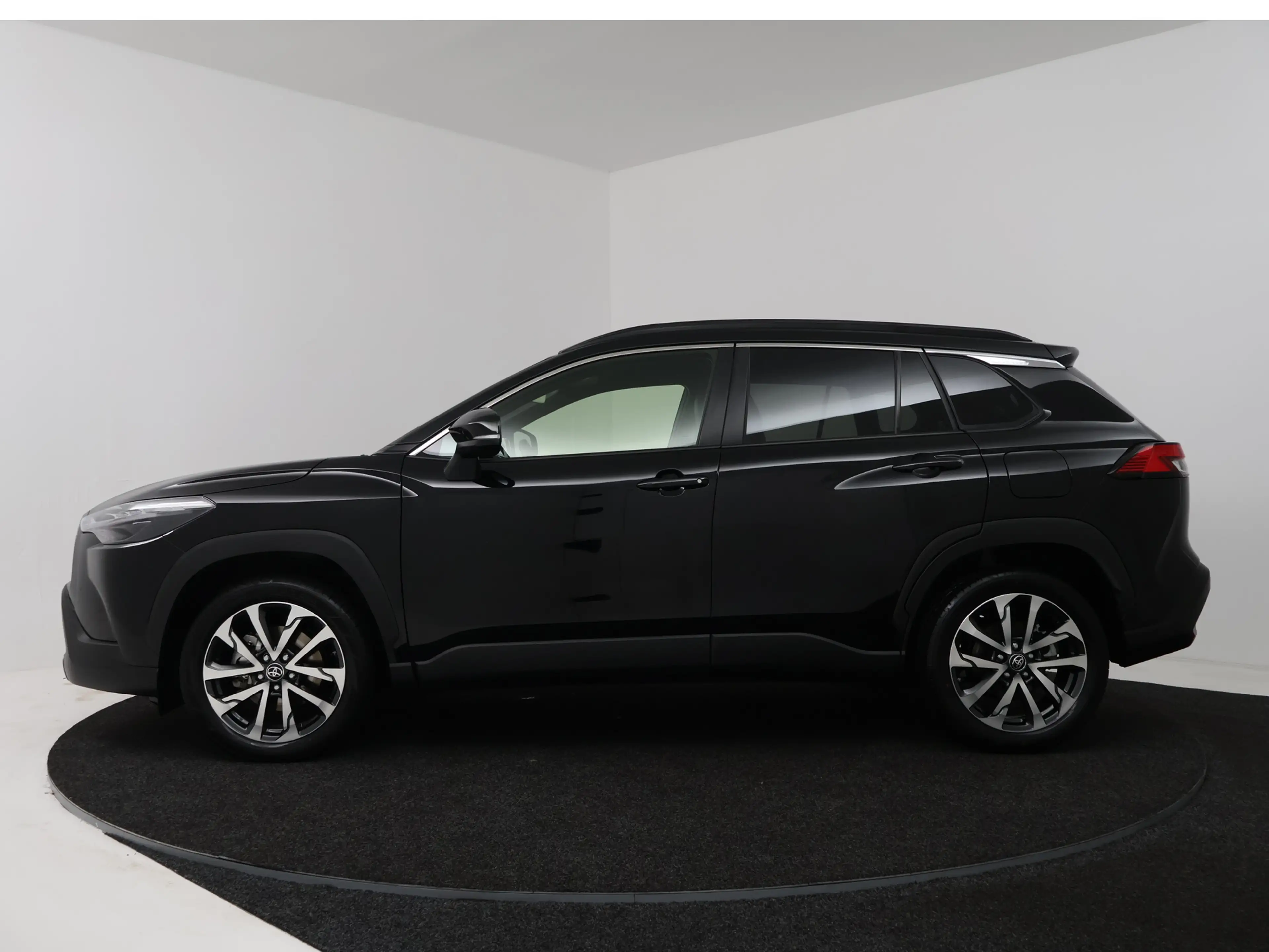 Toyota Corolla Cross Hybrid 200 Style | Navigatie | PDC | — photo 3