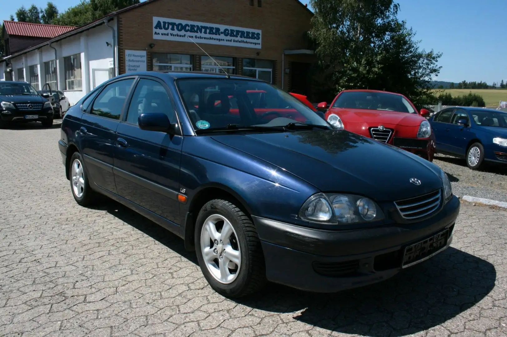 Toyota Avensis 1.8 Selektion Automatik "Tüv neu" Bleu - 1
