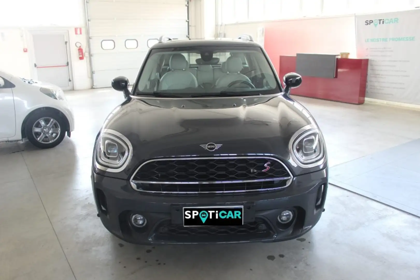 MINI Cooper S Countryman 2.0 Cooper S Business Automatica Grau - 2