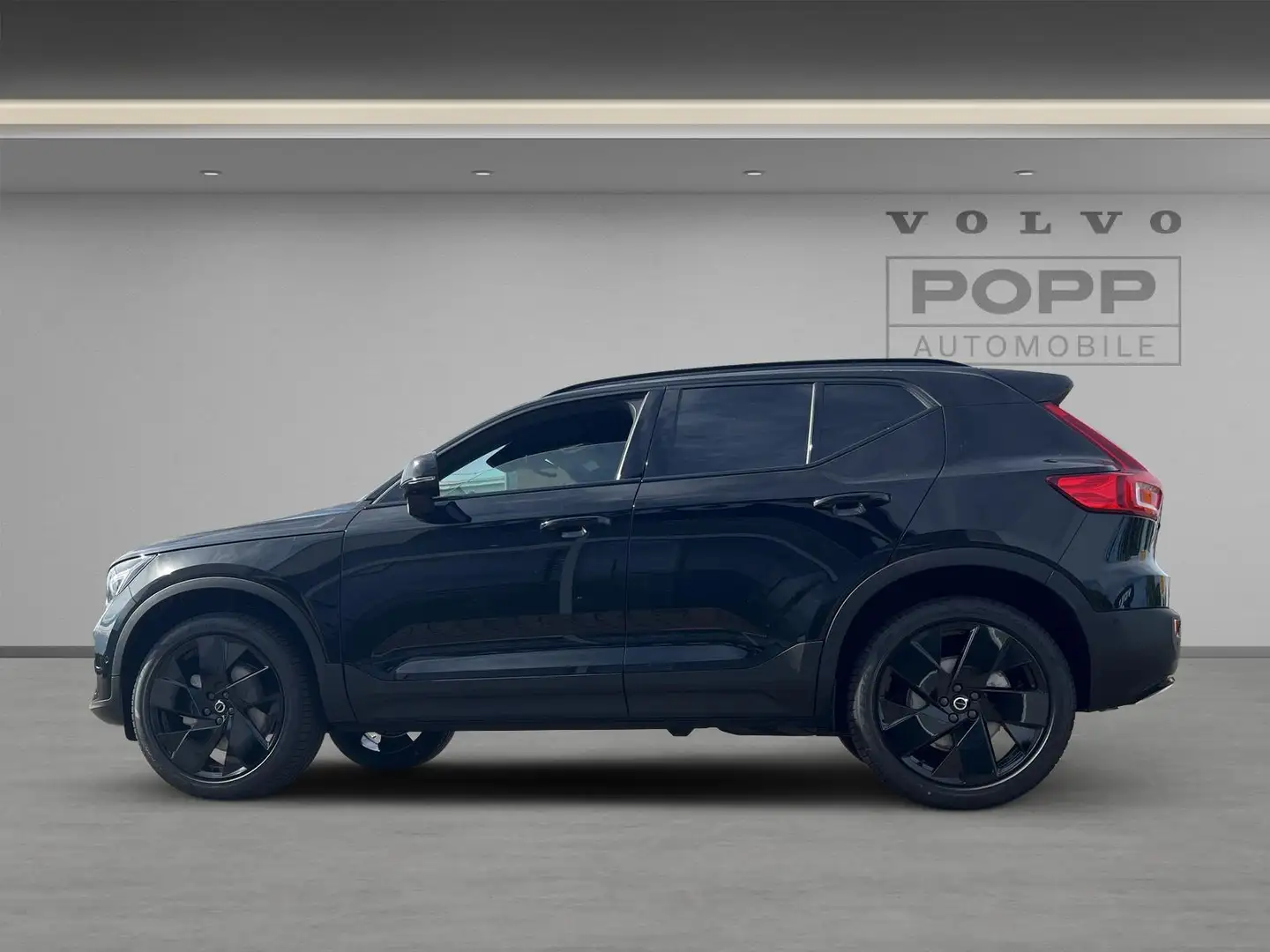 Volvo XC40 B3 Plus Black Edition 20" 360° ACC AHK FHZ Schwarz - 2