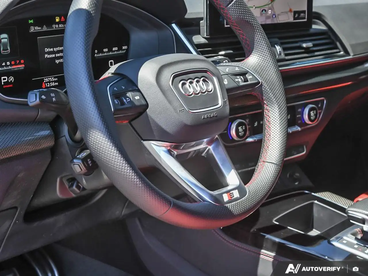 Audi SQ5 снимка Audi SQ5