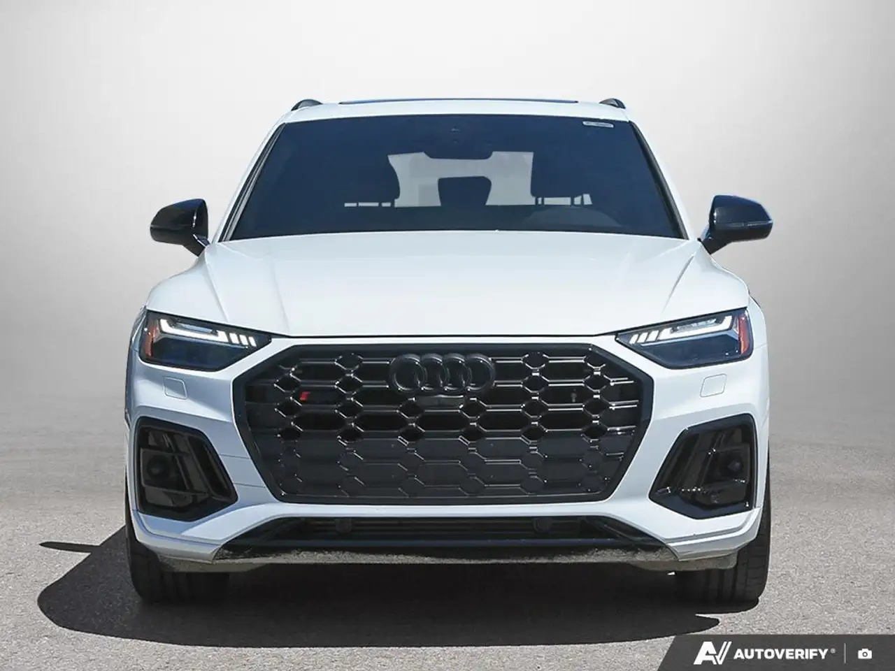 Audi SQ5 снимка Audi SQ5