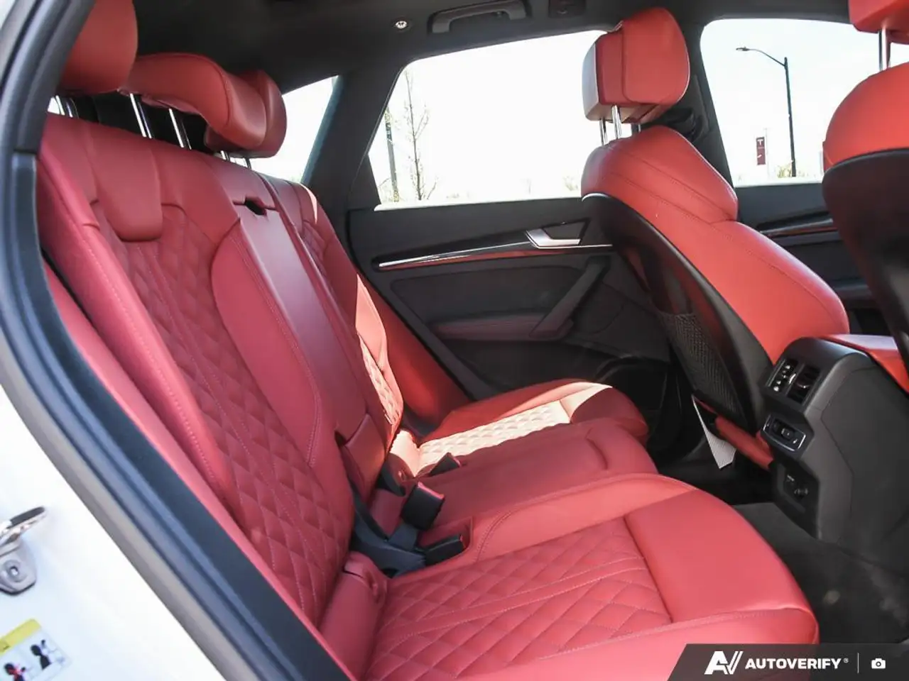 Audi SQ5 снимка Audi SQ5