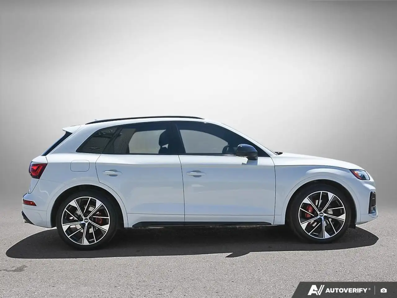 Audi SQ5 снимка Audi SQ5
