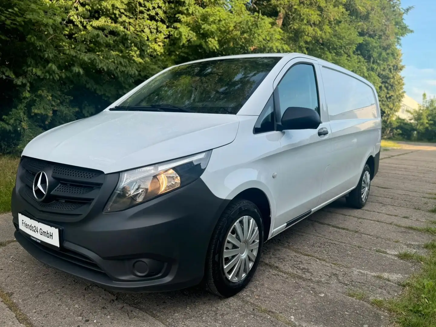 Mercedes-Benz Vito Kasten 109/110/111/114 CDI FWD lang Blanc - 1