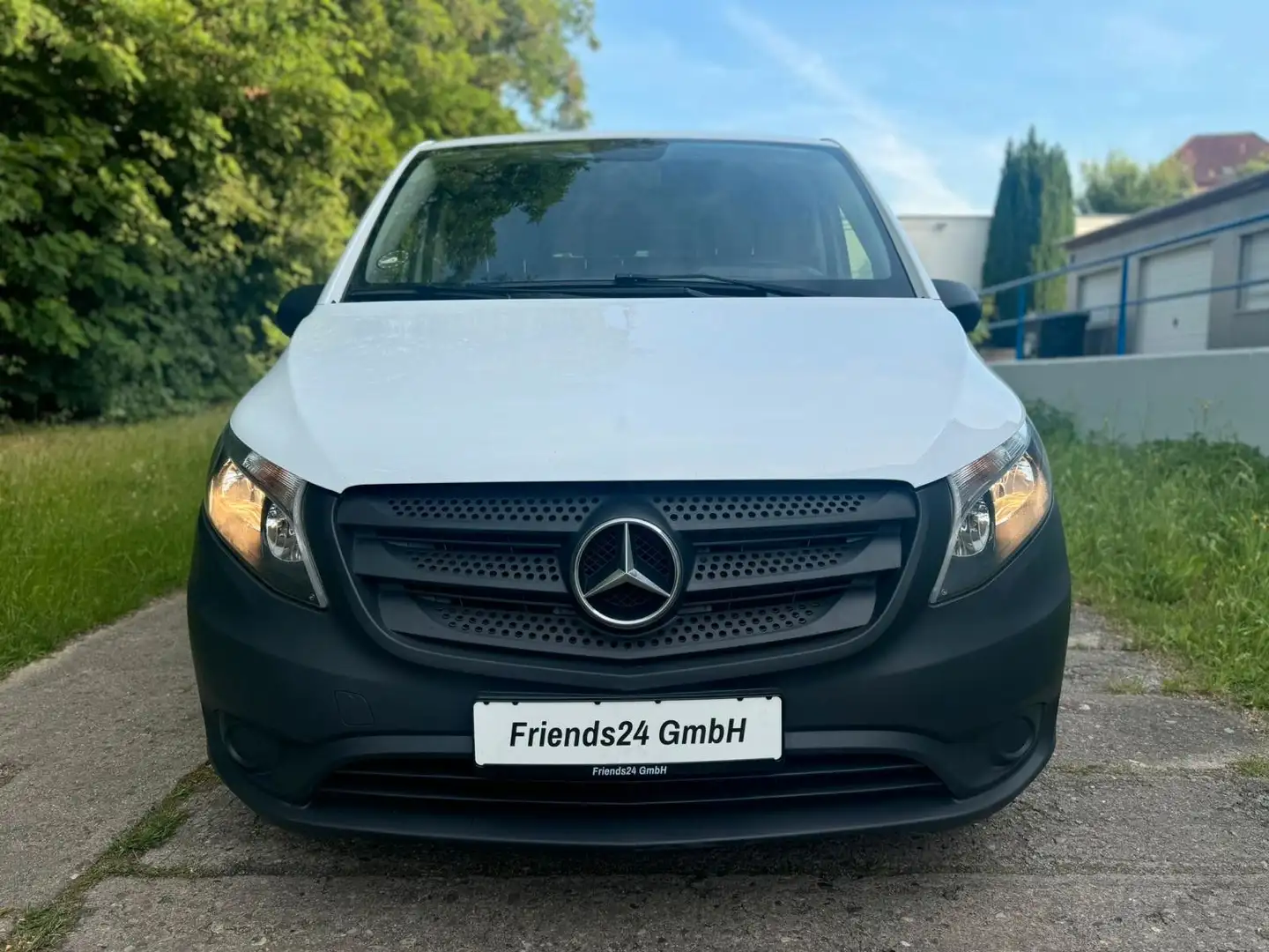 Mercedes-Benz Vito Kasten 109/110/111/114 CDI FWD lang Blanc - 2