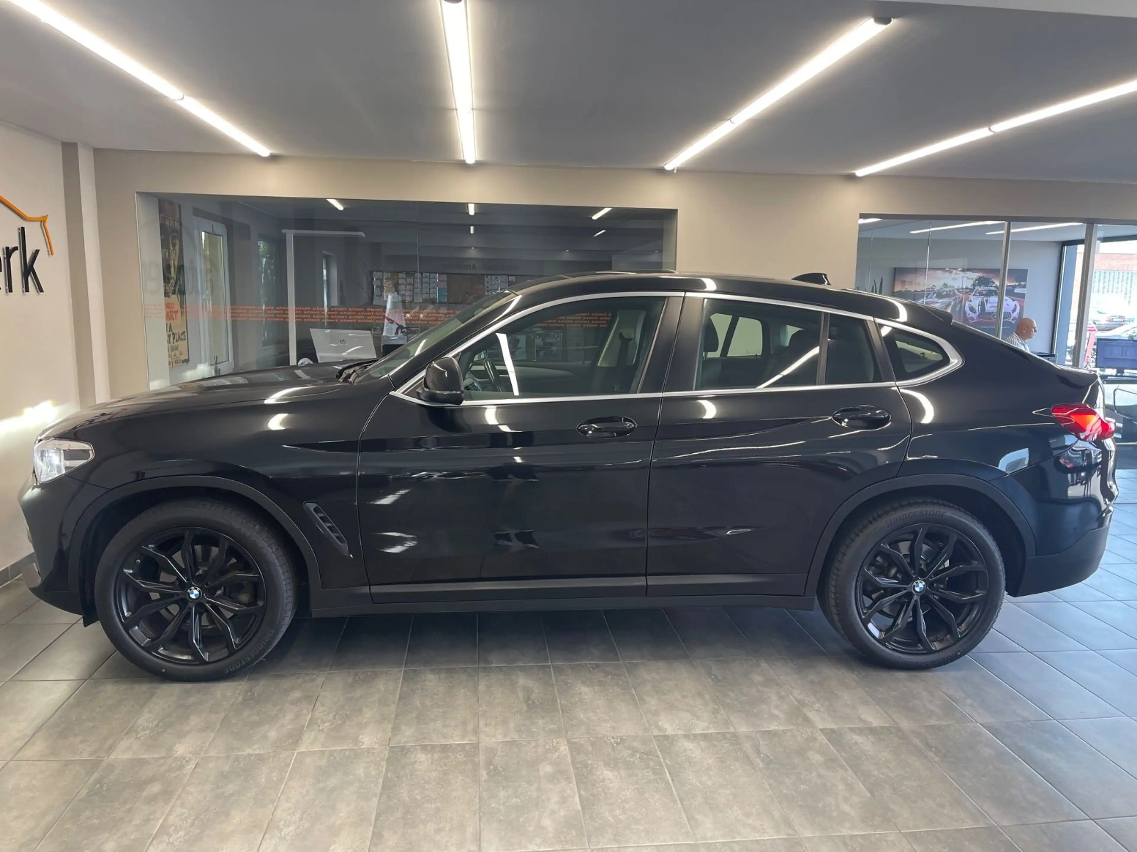 BMW X4 xDrive 20 d*AUT./AHK/Leder/Panorama/LED/Navi* — photo 7