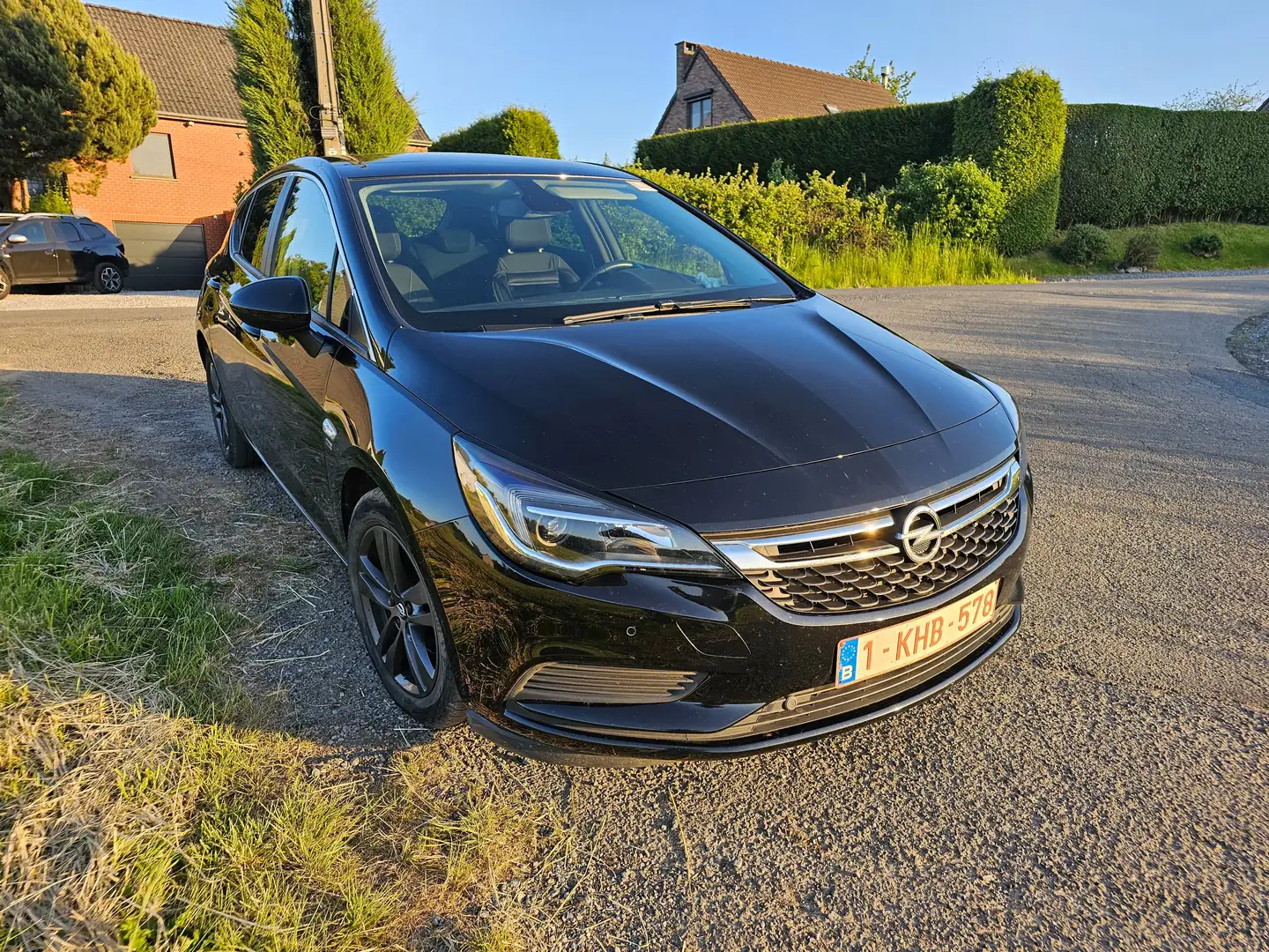 Opel Astra Astra 1.6 CDTi ECOTEC D 120 Years S/S (EU6.2) Zwart - 2
