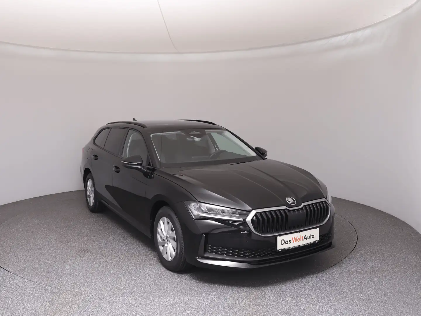 Skoda Superb Essence TSI mHEV DSG Schwarz - 2