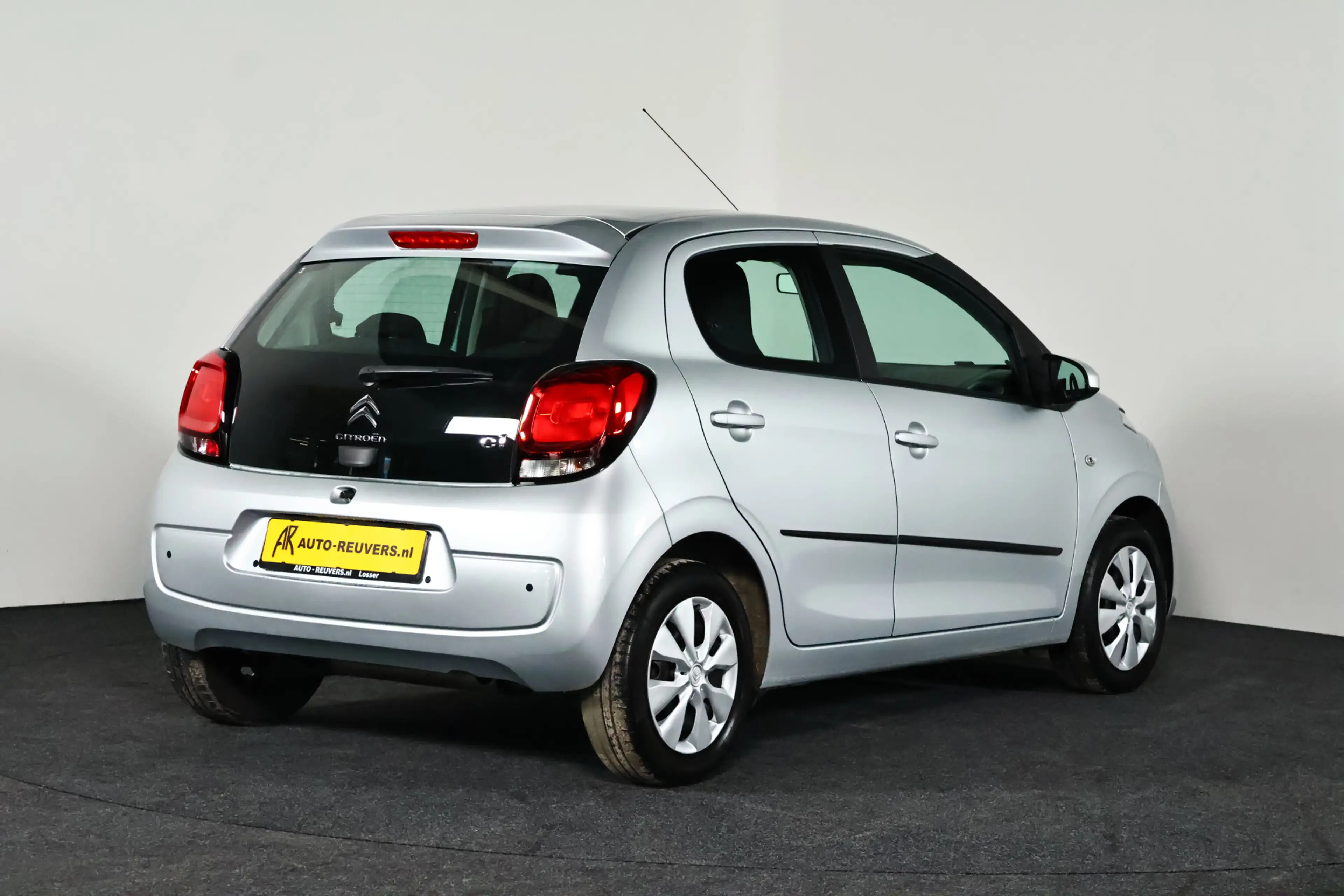 Citroen C1 1.2 PureTech Shine / Airco / Bluetooth / 5 Deurs — photo 2