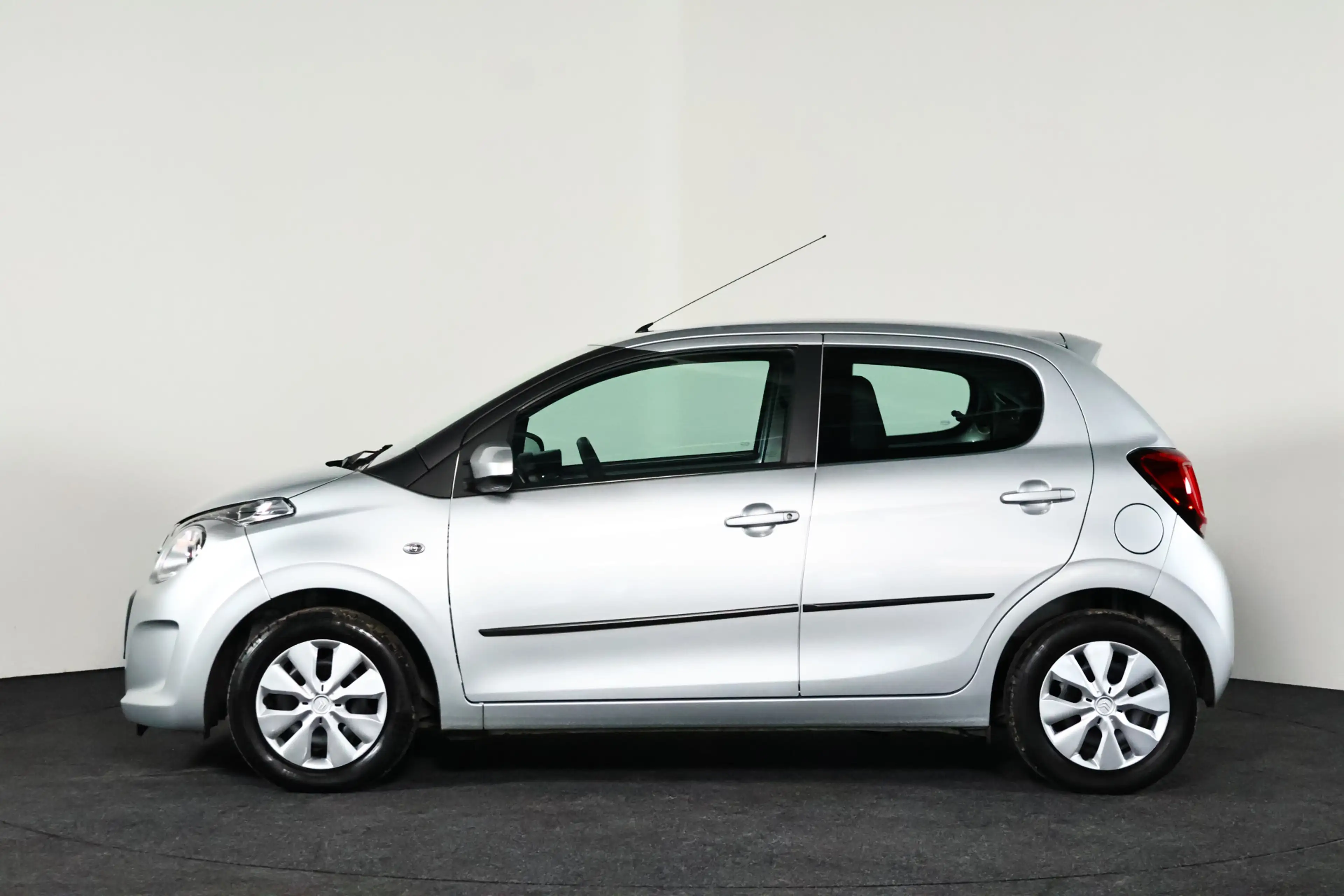 Citroen C1 1.2 PureTech Shine / Airco / Bluetooth / 5 Deurs — photo 25