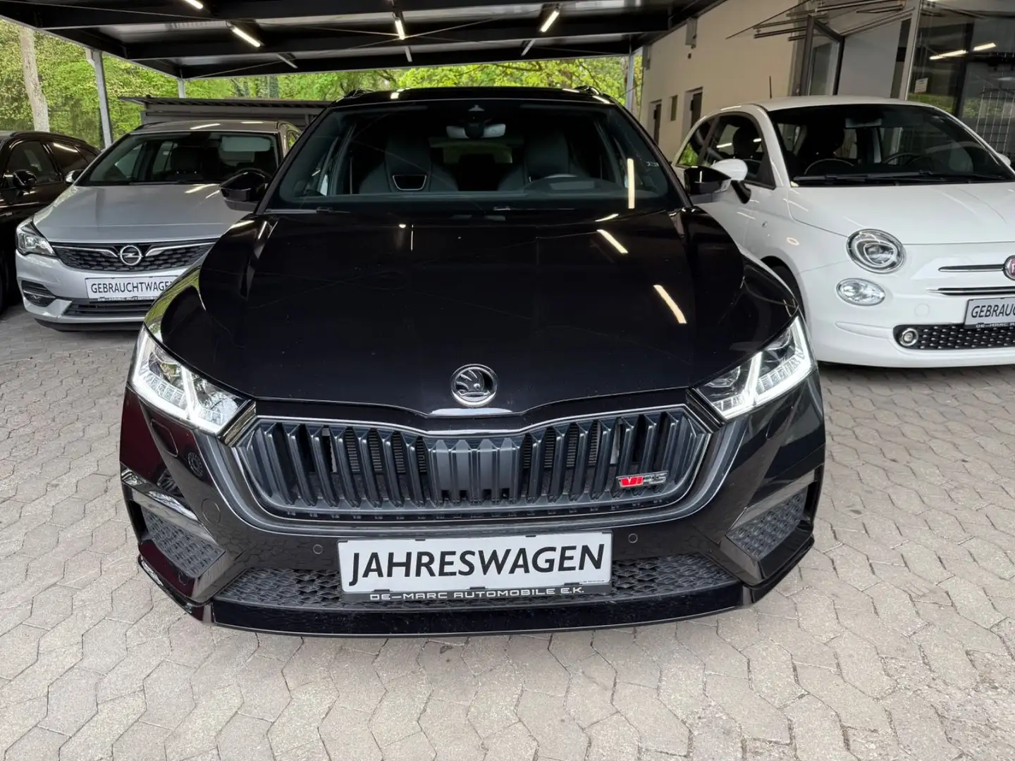 Skoda Octavia Combi RS Pano Sitzheiz. vo+hi Leder HUD Schwarz - 2