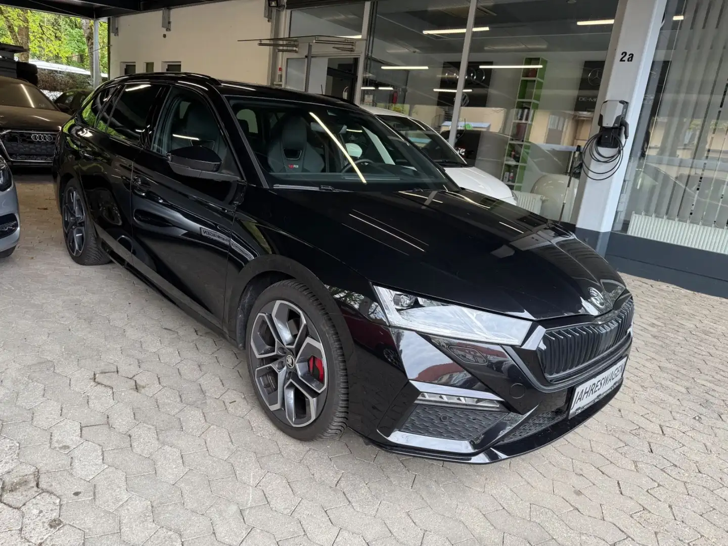 Skoda Octavia Combi RS Pano Sitzheiz. vo+hi Leder HUD Schwarz - 1