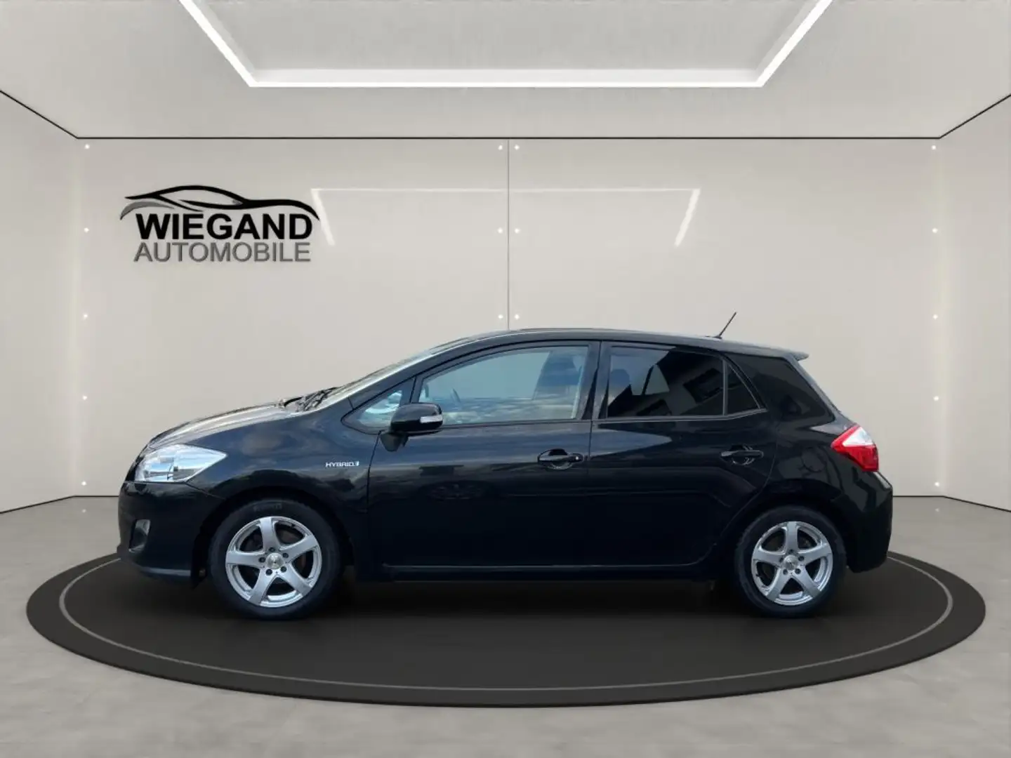 Toyota Auris 1.8 HYBRID TRAVEL+METALLIC+PDC+NAVI+LED Schwarz - 2