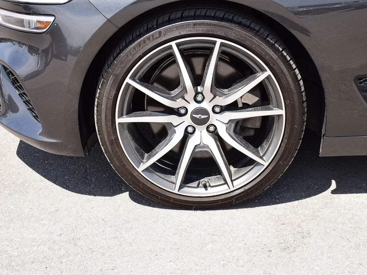 Genesis G70 снимка Genesis G70