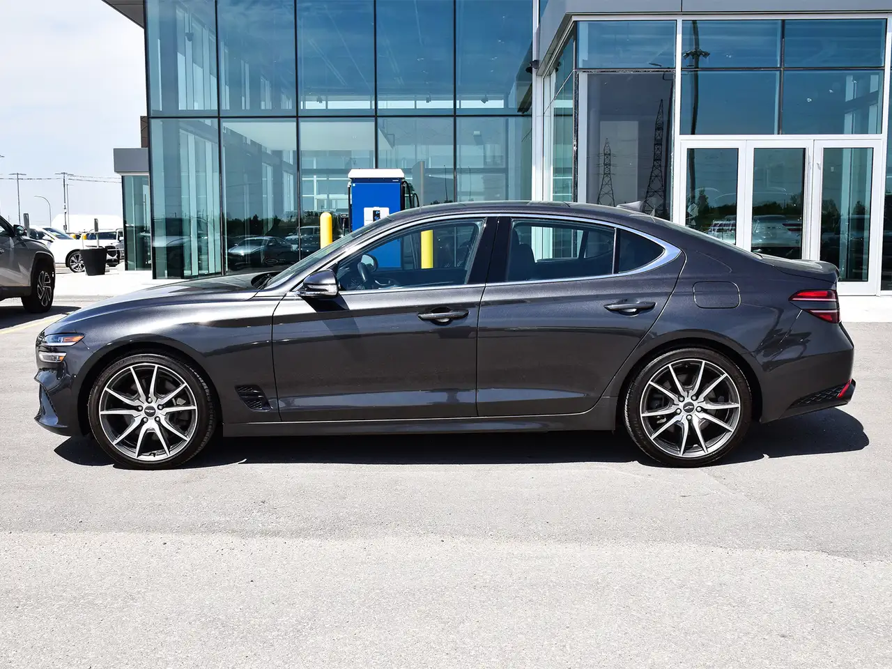 Genesis G70 снимка Genesis G70