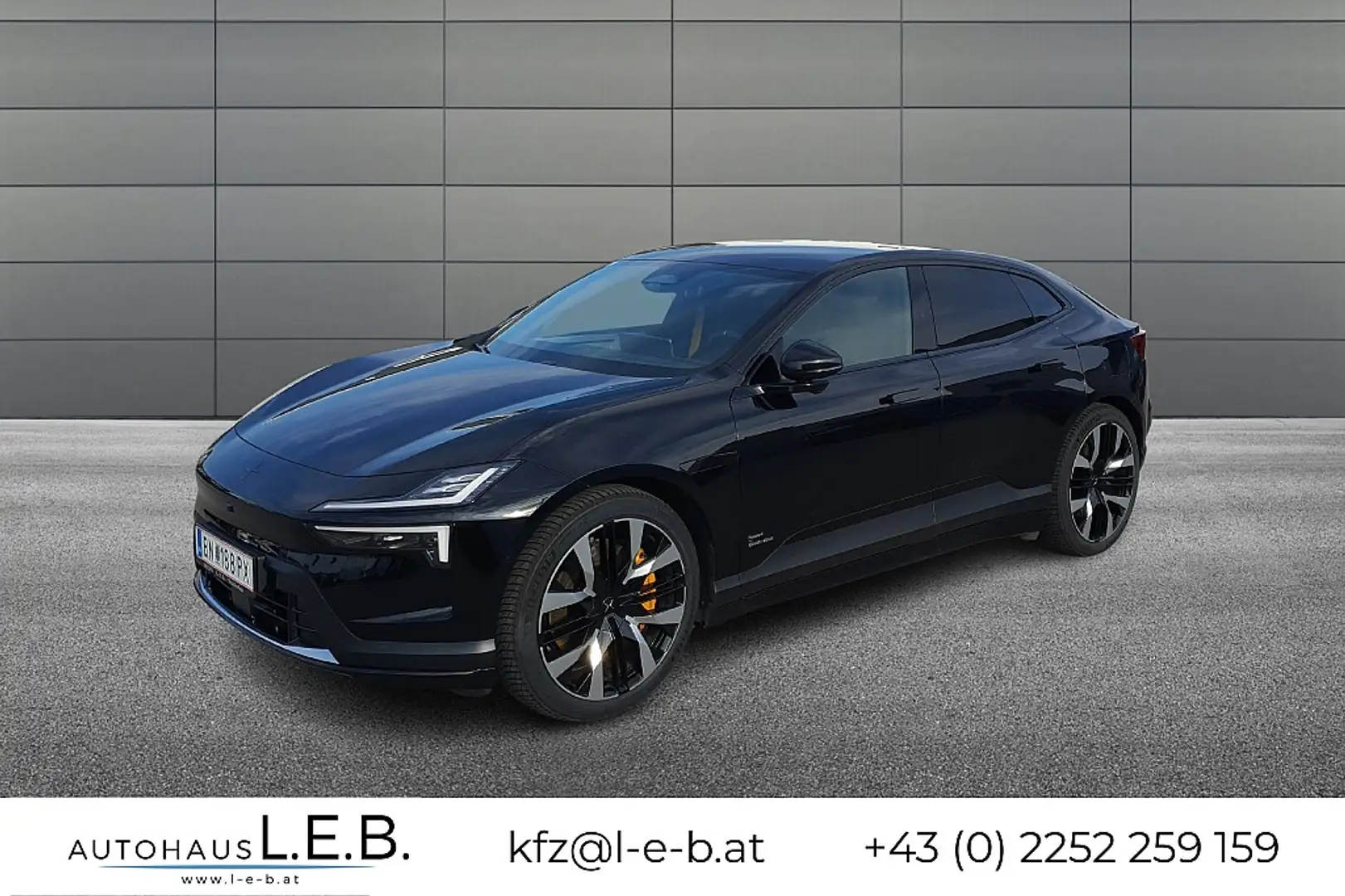 Polestar Polestar 4 Long Range 100kWh Dual Motor Schwarz - 1