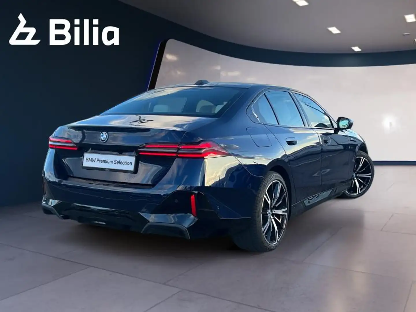 BMW 550 550e xDrive Berline Kit M Sport Bleu - 2